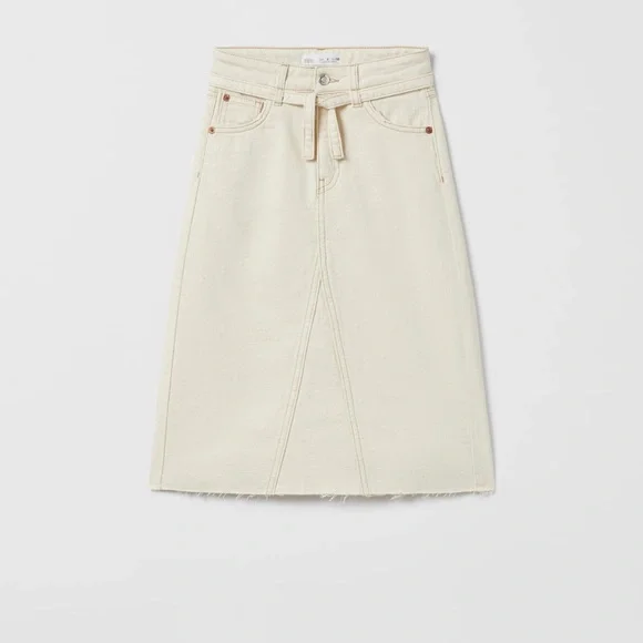 ✨SALE✨ ZARA DENIM MIDI SKIRT ✨SALE✨